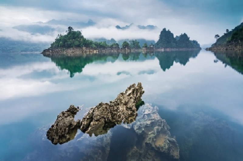 Hồ thủy điện Tuyên Quang